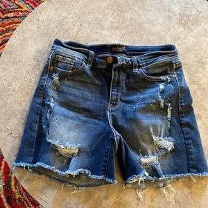 Distressed Judy blue denim shorts
